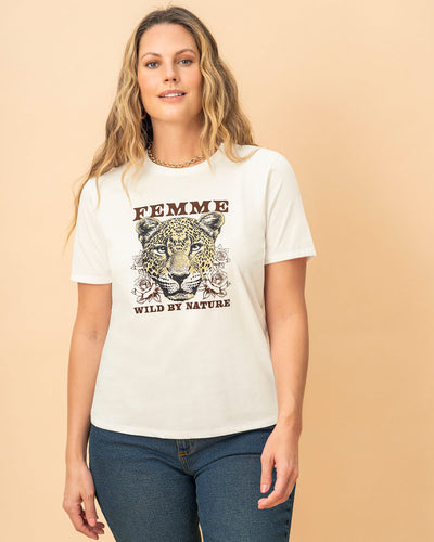 Camiseta manga corta con mensaje en el frente#color_828-marfil