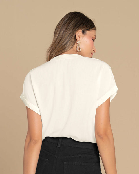 Blusa manga corta con cuello en v#color_018-marfil