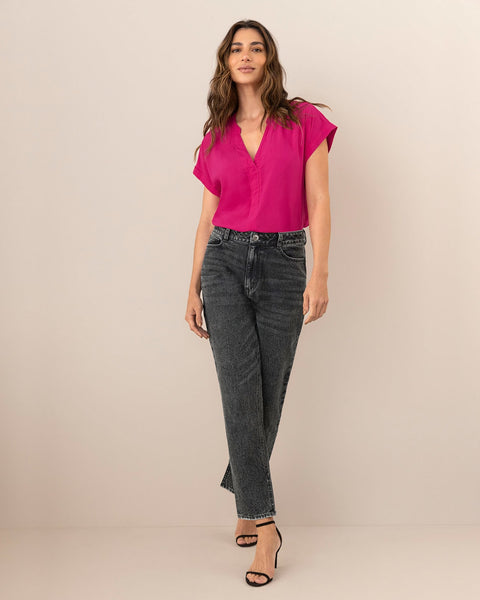 Blusa manga corta con cuello en V#color_962-fucsia