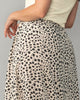 Falda larga amplia con elástico en cintura#color_145-estampado-manchas