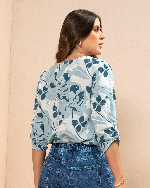 Blusa manga 3/4 con charretera no funcional