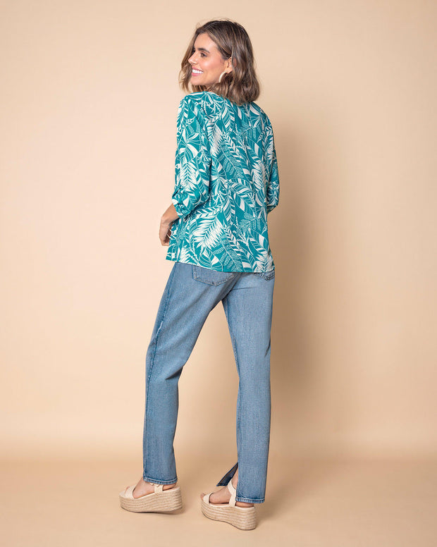 Blusa manga 3/4 con charretera no funcional