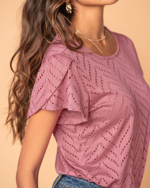 Camiseta manga corta con detalles en ojalillo#color_422-lila-medios