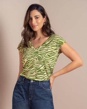 Camiseta manga corta con cuello en V para mujer#color_045-cebra-verde