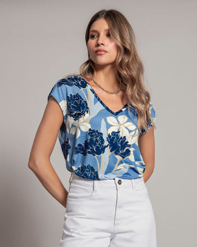 Camiseta manga corta con cuello en V para mujer#color_187-flores-azul