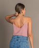 Blusa de tiritas con cuello en v#color_181-palo-rosa-medio