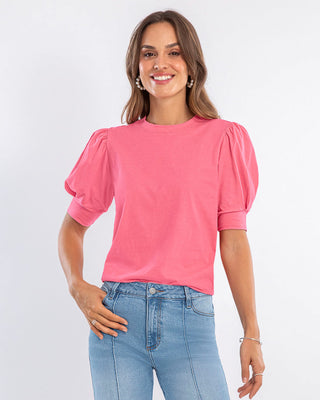 Camiseta manga corta con efecto volumen#color_c29-fucsia