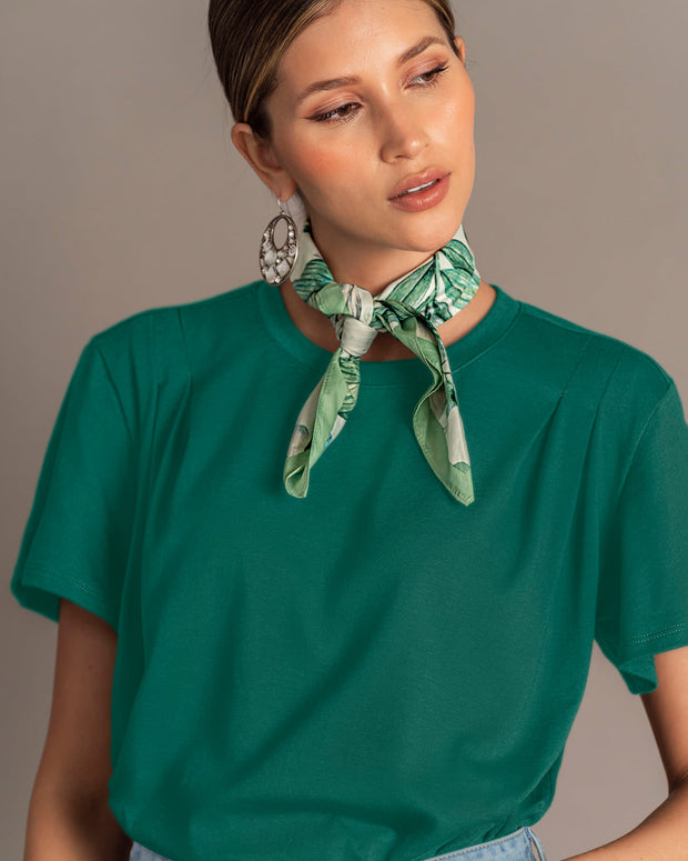 Camiseta básica manga corta con cuello redondo#color_601-verde-esmeralda