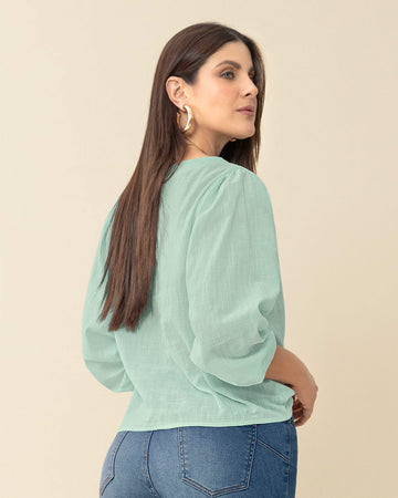 Blusa manga 3/4 con efecto volumen#color_667-verde-menta