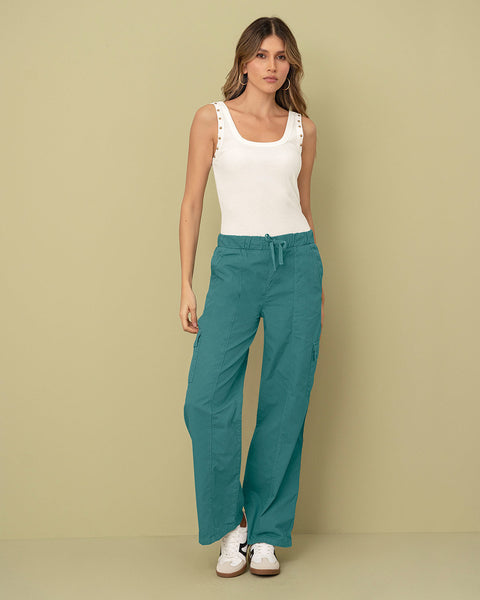 Pantalón bota recta con bolsillos cargo#color_601-verde