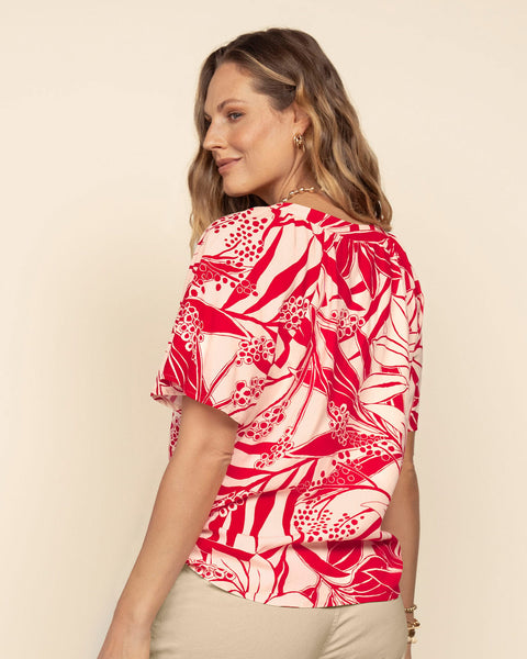 Blusa manga corta estampada escote en V con escalerilla#color_030-estampado-botanico-rojo