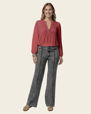Blusa con elástico en puños y detalle guipur en frente#color_c31-rosado