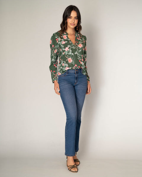 Blusa estampada cuello neru#color_038-verde-estampado