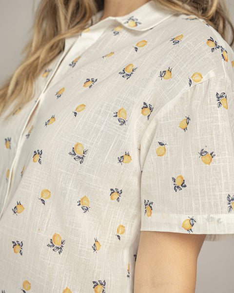 Blusa estampada tela tipo lino#color_145-marfil-estampado