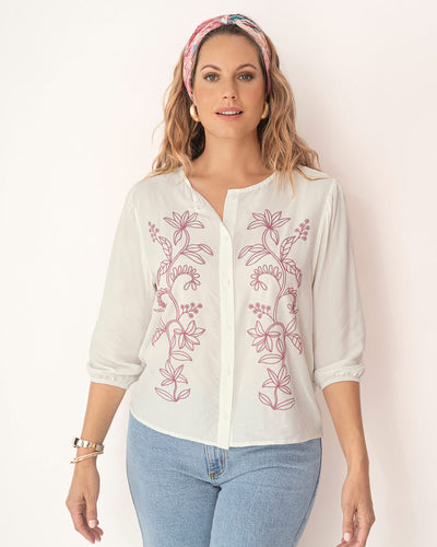 Blusa 3/4 con estampado en frente#color_018-marfil