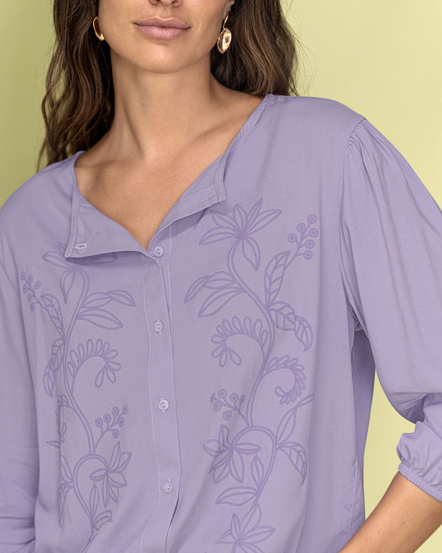 Blusa 3/4 con estampado en frente