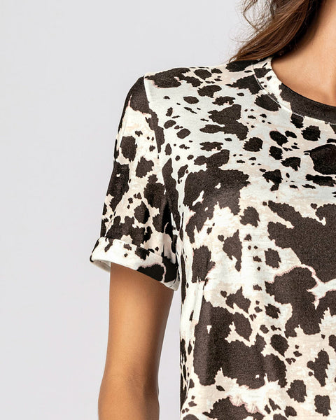 Camiseta manga corta estampada con dobladillo en manga#color_038-vaca