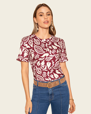 Camiseta manga corta estampada con dobladillo en manga#color_144-vino
