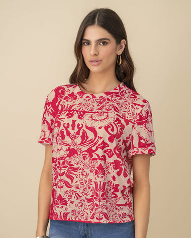 Camiseta manga corta estampada con dobladillo en manga#color_497-flores