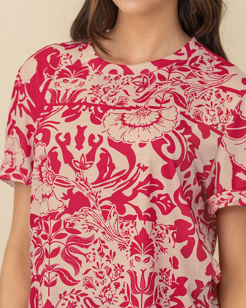 Camiseta manga corta estampada con dobladillo en manga#color_497-flores