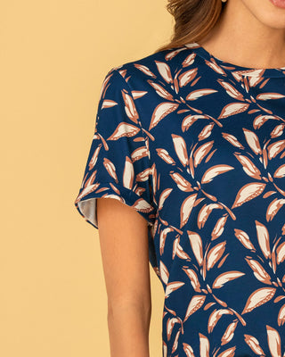 Camiseta manga corta estampada con dobladillo en manga#color_a63-manchas