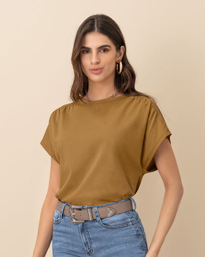 Blusa manga corta silueta cuadrada#color_847-mostaza