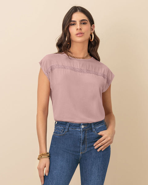 Camiseta básica manga corta con detalle sobrepuesto en frente#color_301-rosado