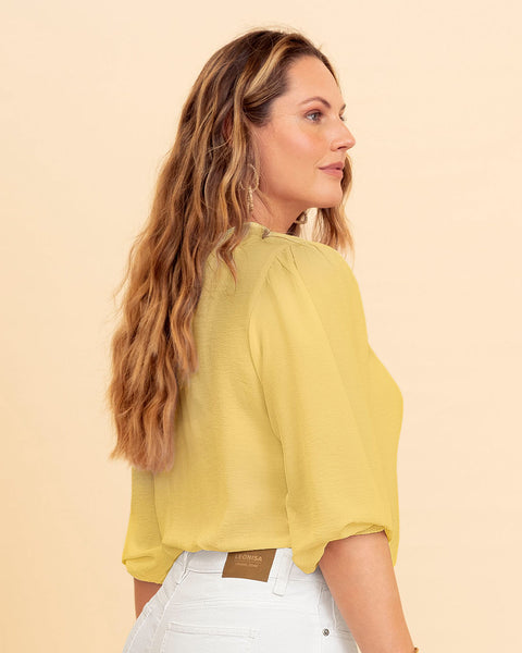 Blusa manga 3/4 en tela craquelada#color_019-mantequilla