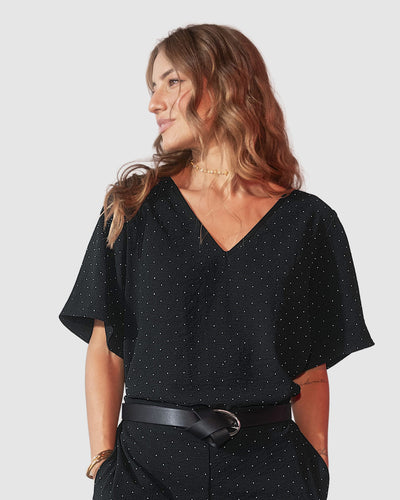 Blusa manga corta con apliques brillantes#color_700-negro