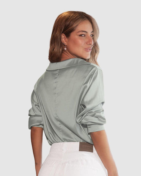 Blusa manga larga en tela tipo satín#color_708-plateado