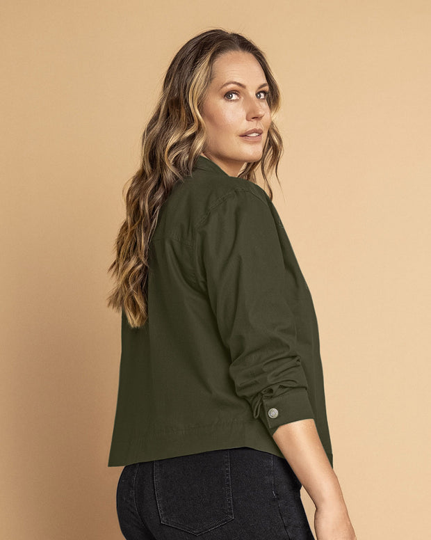 Chaqueta manga larga abierta con detalle bordado
