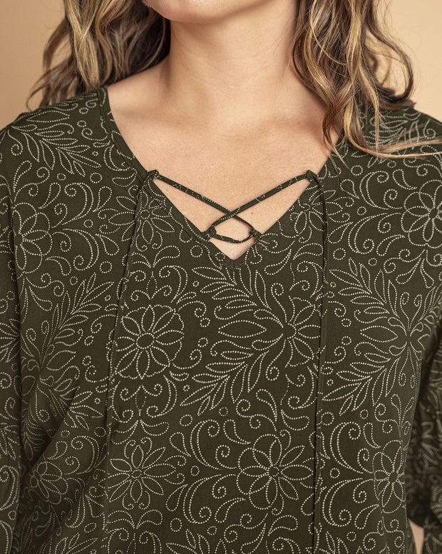 Blusa manga larga con tiras en escote en V