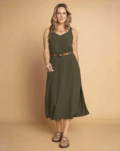 Vestido midi de tiritas con taches decorativos#color_c46-verde