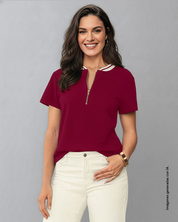 Camiseta con cuello redondo tejido y cierre en frente