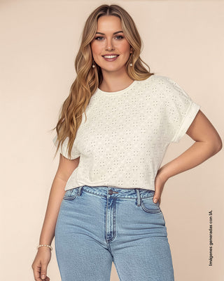 Camiseta manga corta en tela tipo ojalillo#color_018-marfil