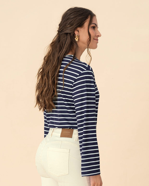 Camiseta manga larga con escote en V y tiras decorativas