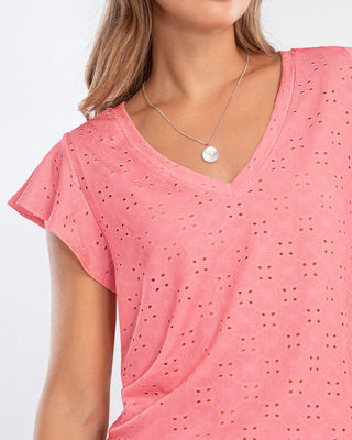 Camiseta con boleros en manga elaborada en tela tipo ojalillo#color_311-rosado-claro