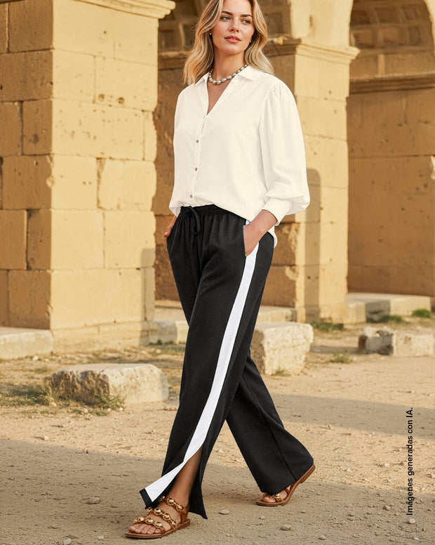 Pantalón bota ancha con aberturas a los lados