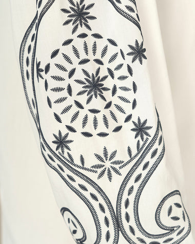 Vestido corto con estampado en mangas#color_018-marfil