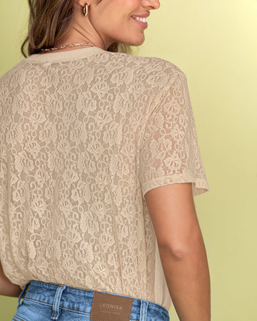 Camiseta con mangas y espalda en encaje#color_c76-arena-claro