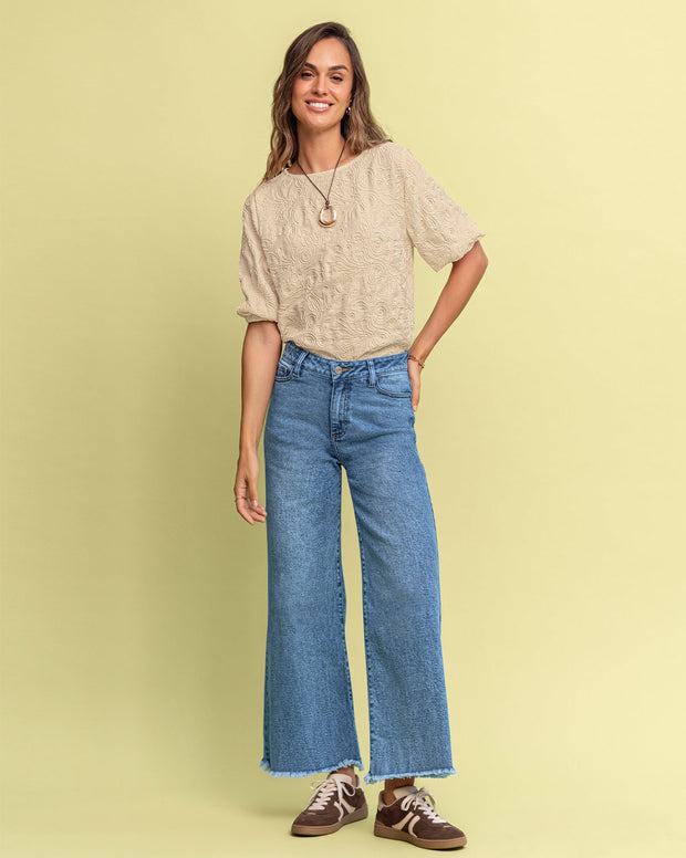 Blusa manga corta en tela bordada