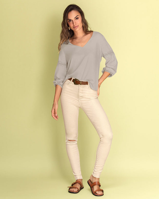 Blusa con detalle tipo encaje en mangas