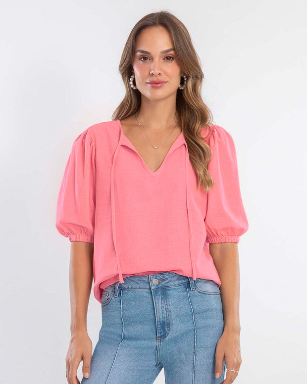 Blusa con tiras para anudar en escote