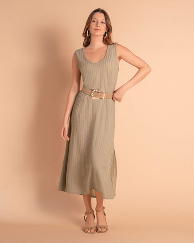 Vestido midi en tela tejida acanalada#color_084-arena