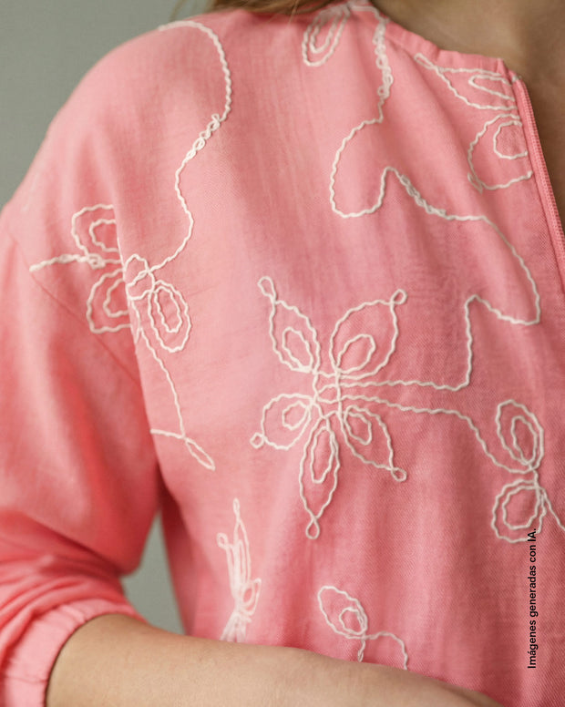Chaqueta silueta amplia en tela bordada