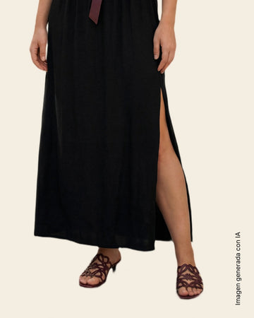 Vestido largo con cintura marcada y bordados en escote#color_700-negro