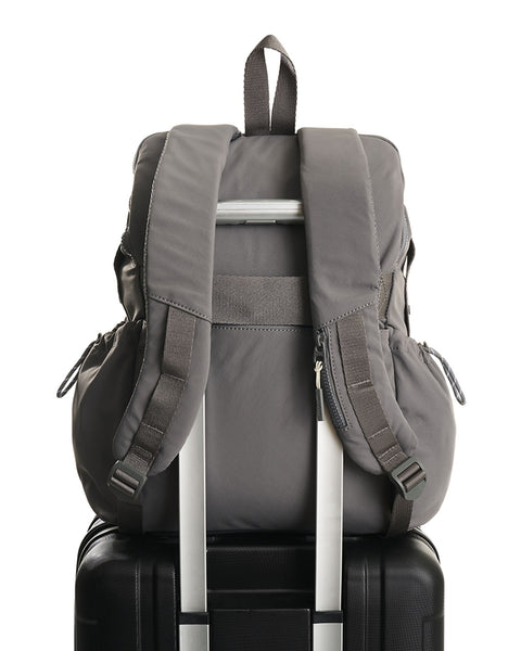 Morral Masculino en Lona con Cargaderas Acolchadas Fly Up#color_711-gris