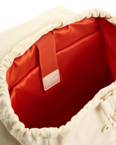 Morral Femenino con Tapa con Broche Fly Up#color_806-crema