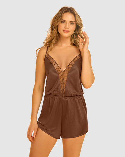 Enterizo corto con encaje en escote Leonisa by Serez#color_800-cafe-medio