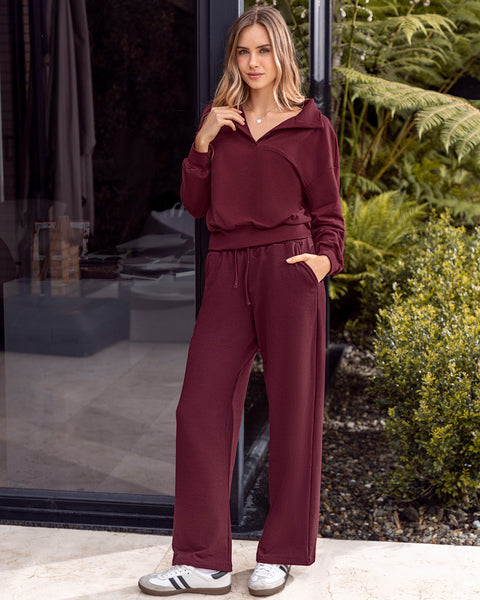 Buzo tipo polo de silueta amplia#color_c37-borgona